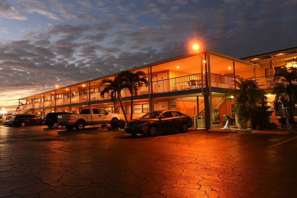 Plaza Beach Hotel - Beachfront Resort St. Pete Beach Exterior foto