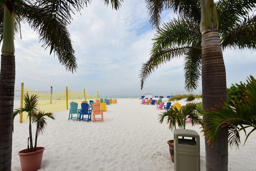 Plaza Beach Hotel - Beachfront Resort St. Pete Beach Exterior foto